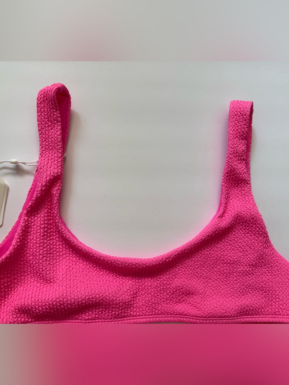 NWT Monday Swimwear Costa Rica Bikini Top Fuchsia Crinkle Pink Tagged Medium Fit